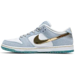 Nike SB Dunk Low X Sean Cliver 'Holiday Special' -Style Hub Shop 692008 03 jpg 1200x e3f994f1 6241 4a63 b152 114b5ab85111