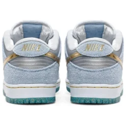 Nike SB Dunk Low X Sean Cliver 'Holiday Special' -Style Hub Shop 692008 06 jpg 1200x 92f8b321 df60 450c 9ec3 161c27c10be9