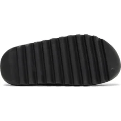 ADIDAS YEEZY SLIDES (ONYX) 2022 -Style Hub Shop 884794 04 jpg 1200x 13dc8a69 4c5f 40fb 8c96 b0a850f3b05a