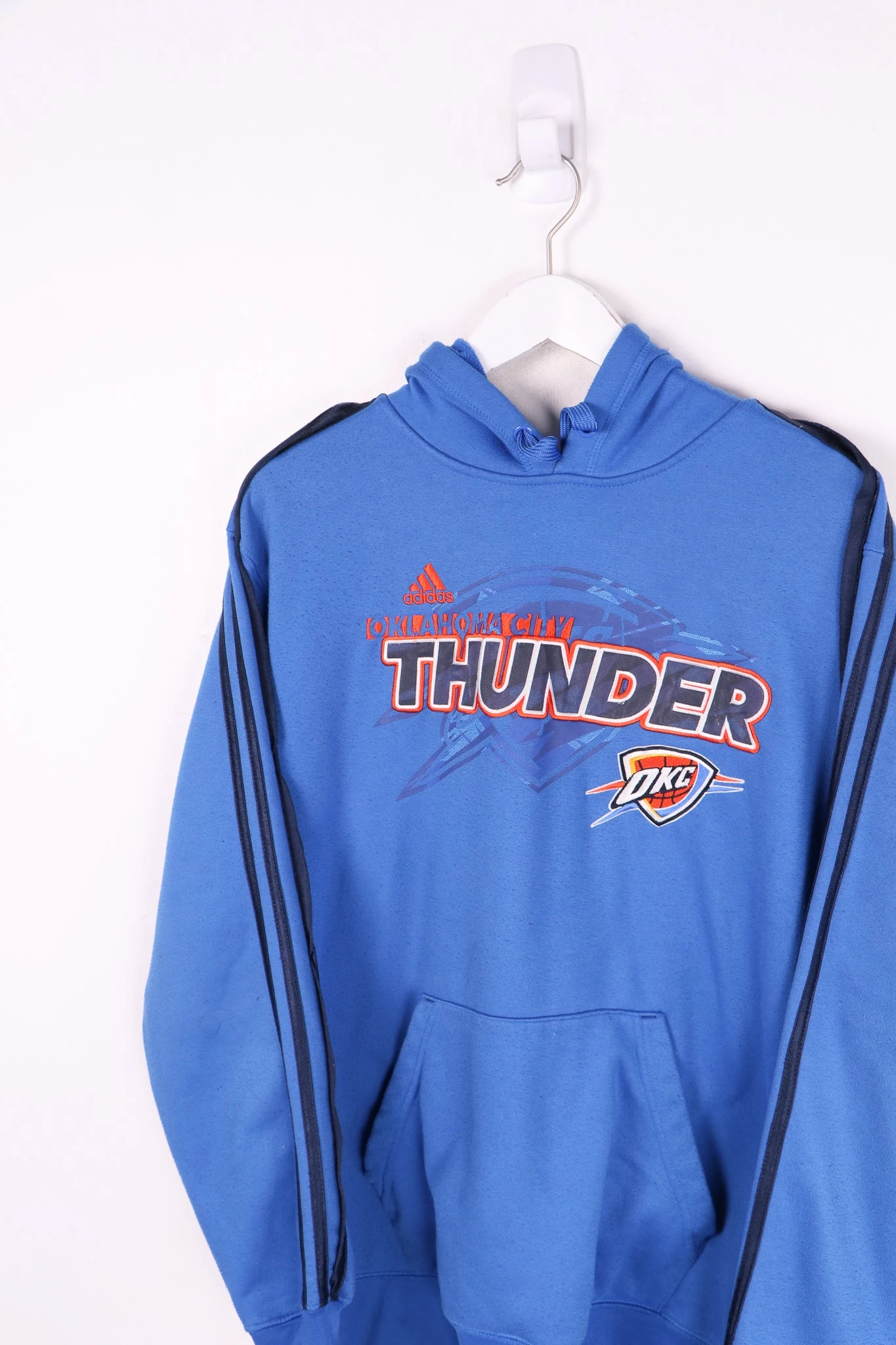 Vintage NBA Oklahoma City Thunder Hoodie Large 2 Vintage NBA Oklahoma City Thunder Hoodie Large - Image 2