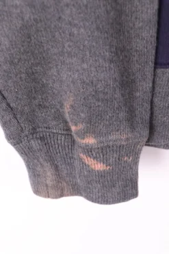 Vintage Tommy Hilfiger Sweater Medium -Style Hub Shop IMG 5066 9ffd9ece 356e 40f9 8c46 f36c80f77012