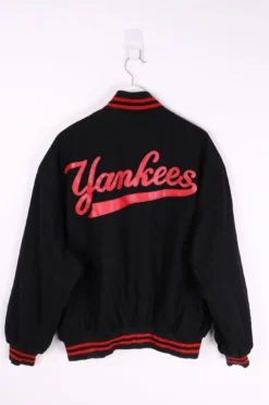 Vintage MLB New York Yankees Jacket XXL -Style Hub Shop IMG 7250 c233451b 28eb 43b5 90b1 730111cd8f88