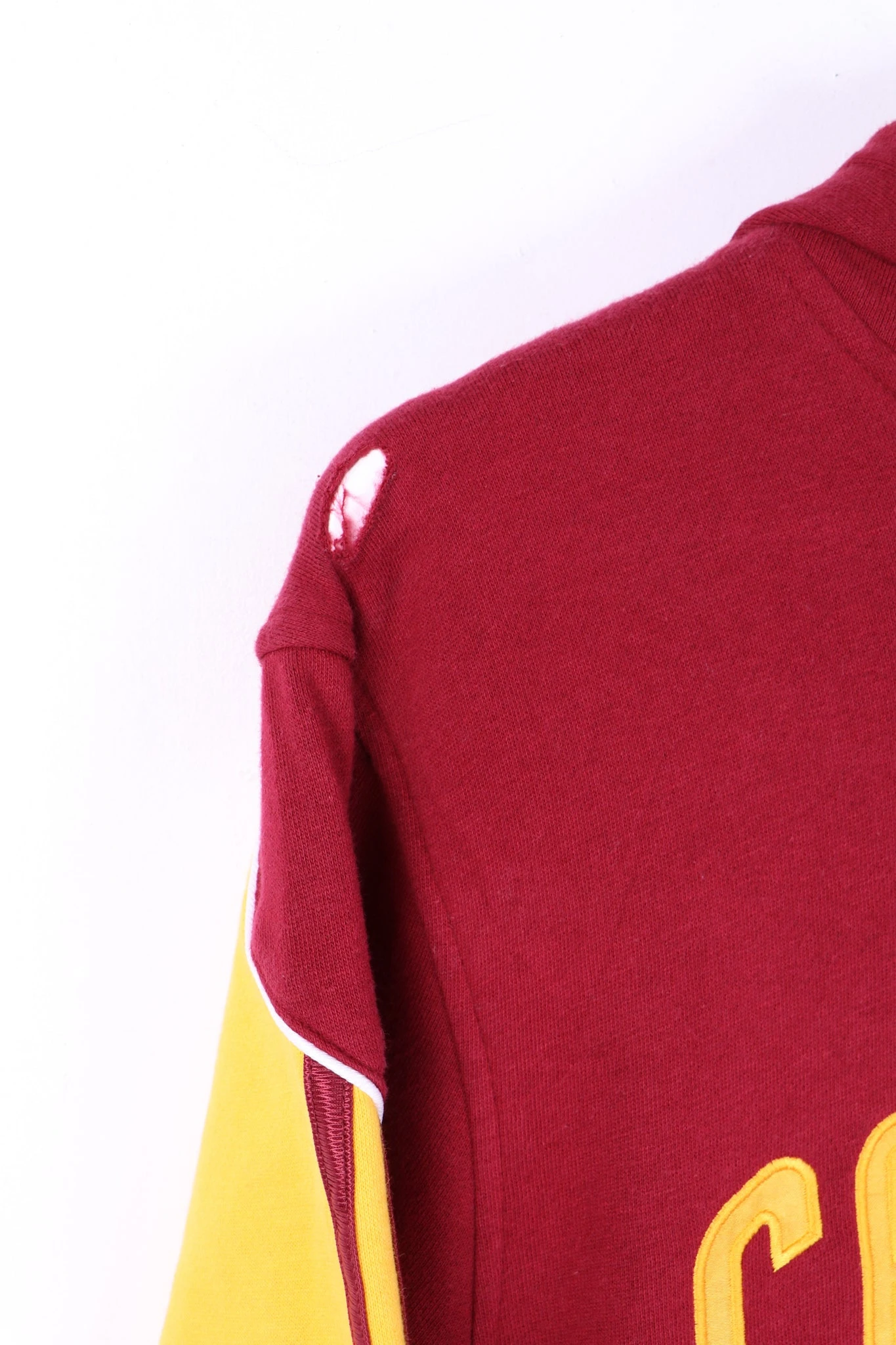 Vintage NBA Cleveland Cavaliers Hoodie Small 4 Vintage NBA Cleveland Cavaliers Hoodie Small - Image 4